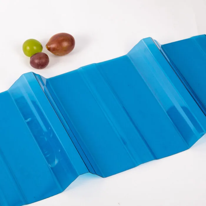 Corrugated polycarbonate sheet surface and material view