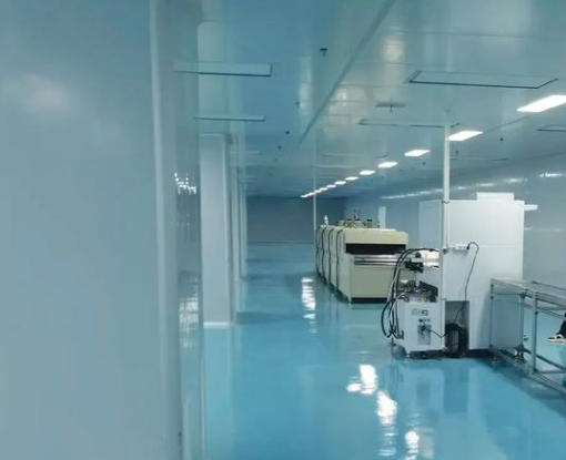 Polycarbonate Windshields — Construction, Aircraft, Motorcycle & Rail | Bakway 2 Hard Coating process photo