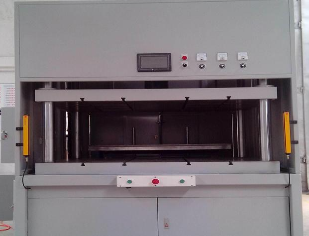 Polycarbonate Windshields — Construction, Aircraft, Motorcycle & Rail | Bakway 4 Thermoforming process photo